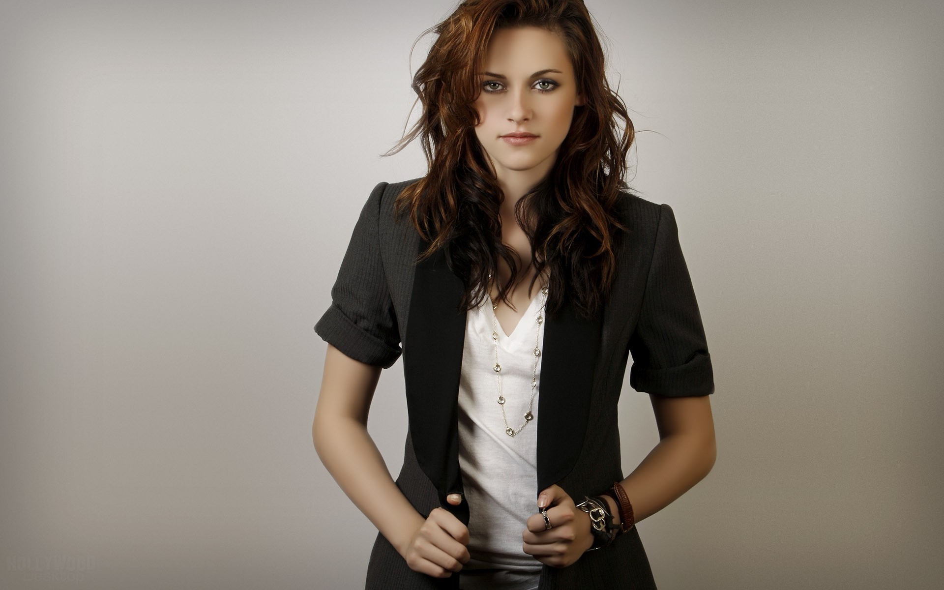 फैशन औरत सेक्सी ग्लैमर चित्र मॉडल लड़की सुंदर सुंदर प्यारा होंठ युवा