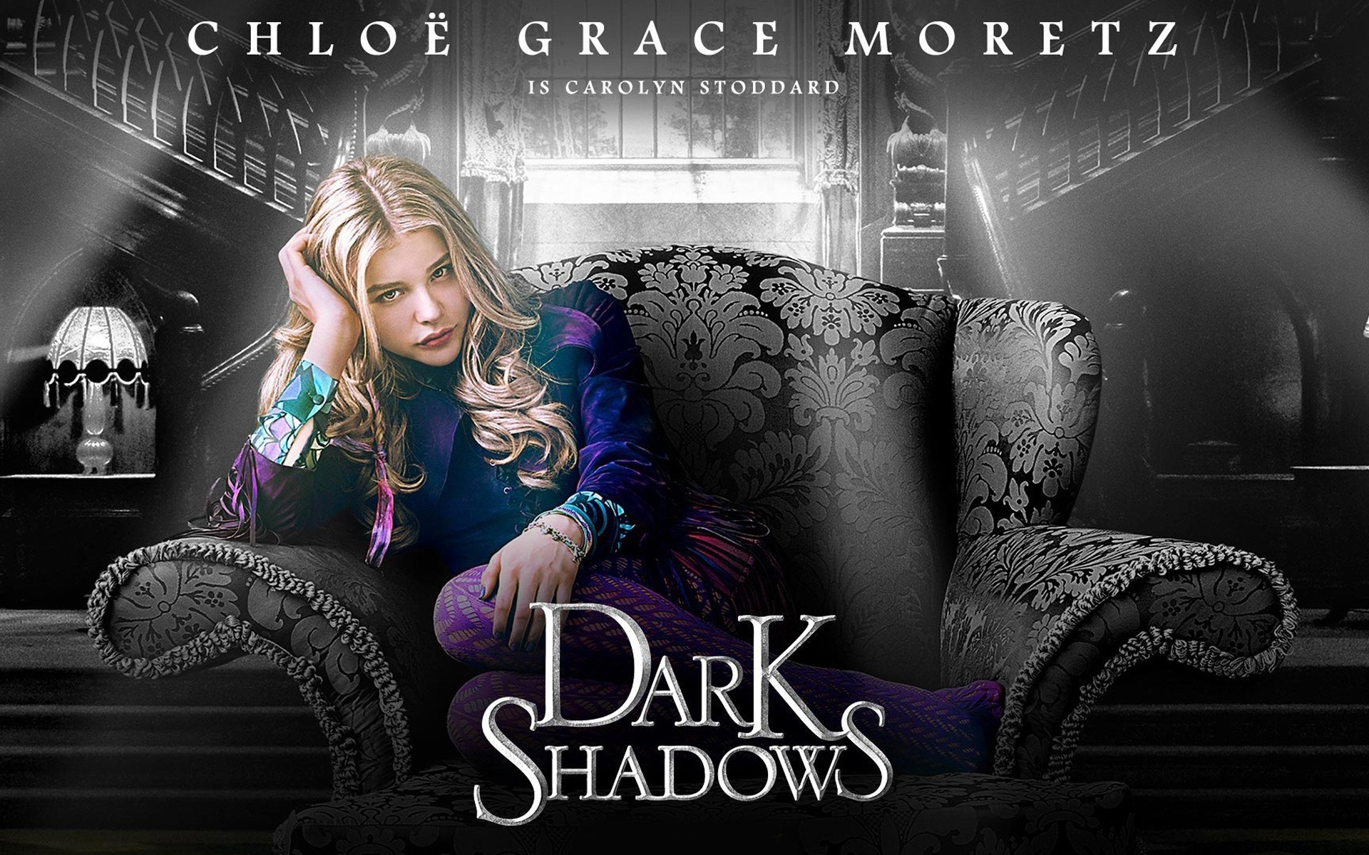 इनडोर वयस्क बैठो महिला फैशन नाइटलाइफ़ क्षैतिज च्लोए थ्रिलर कॉमेडी हॉलीवुड