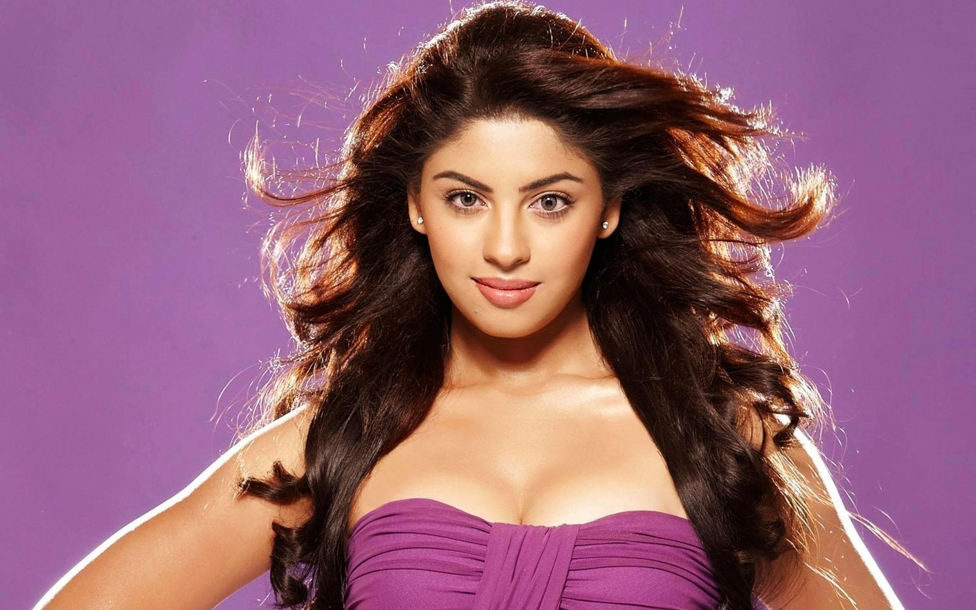 फैशन मॉडल औरत ग्लैमर चित्र लड़की सेक्सी बाल सुंदर केश त्वचा हवा शैली विलासिता भारतीय अभिनेत्री ऋचा गंगोपाध्याय बच्चे