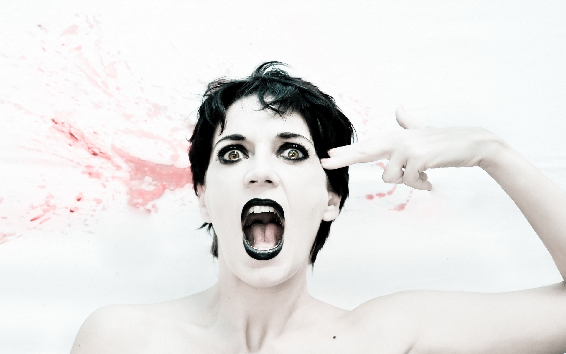 लड़की औरत चित्र युवा फैशन चेहरा सुंदर वयस्क ग्लैमर मॉडल श्यामला एक आदमी स्थिति सदमे में औरत हैरान चेहरा