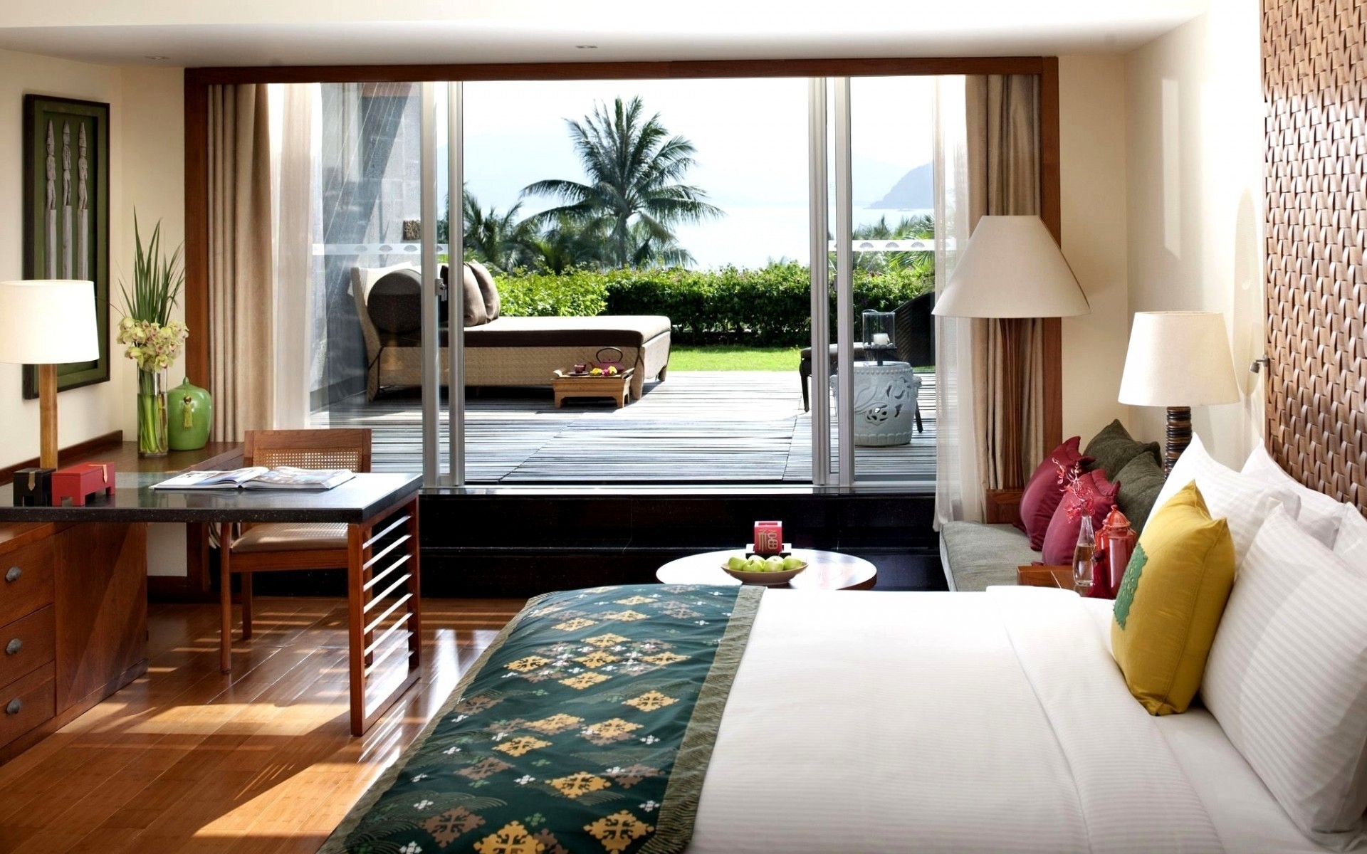 फर्नीचर कमरा इनडोर खिड़कियां बिस्तर टेबल बेडरूम दीपक इंटीरियर डिजाइन घर सीट कुर्सी होटल फर्श घर विलासिता कालीन अपार्टमेंट पर्दा आधुनिक