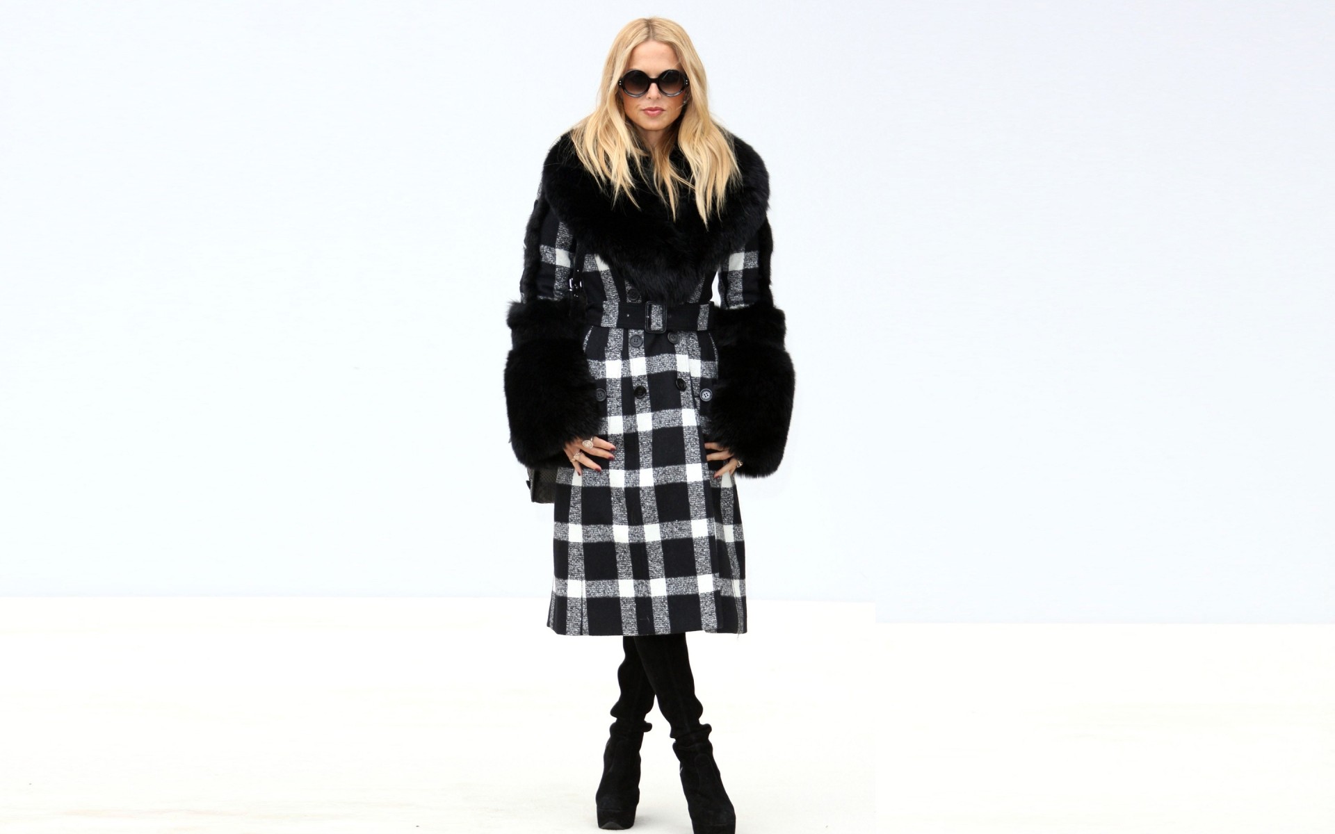 औरत एकल पहनने चित्र वयस्क फैशन राहेल झो फैशन मॉडल