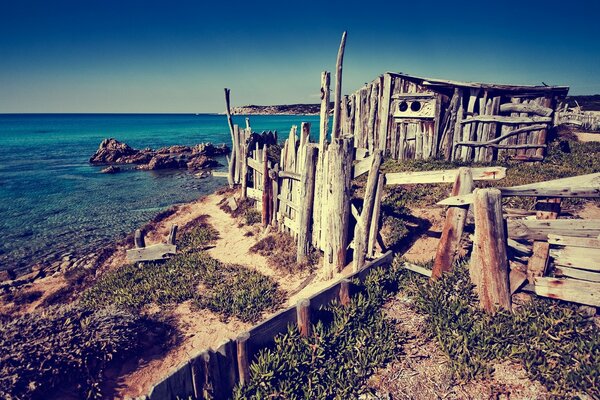 समुद्र के दृश्य के साथ समुद्र की यात्रा