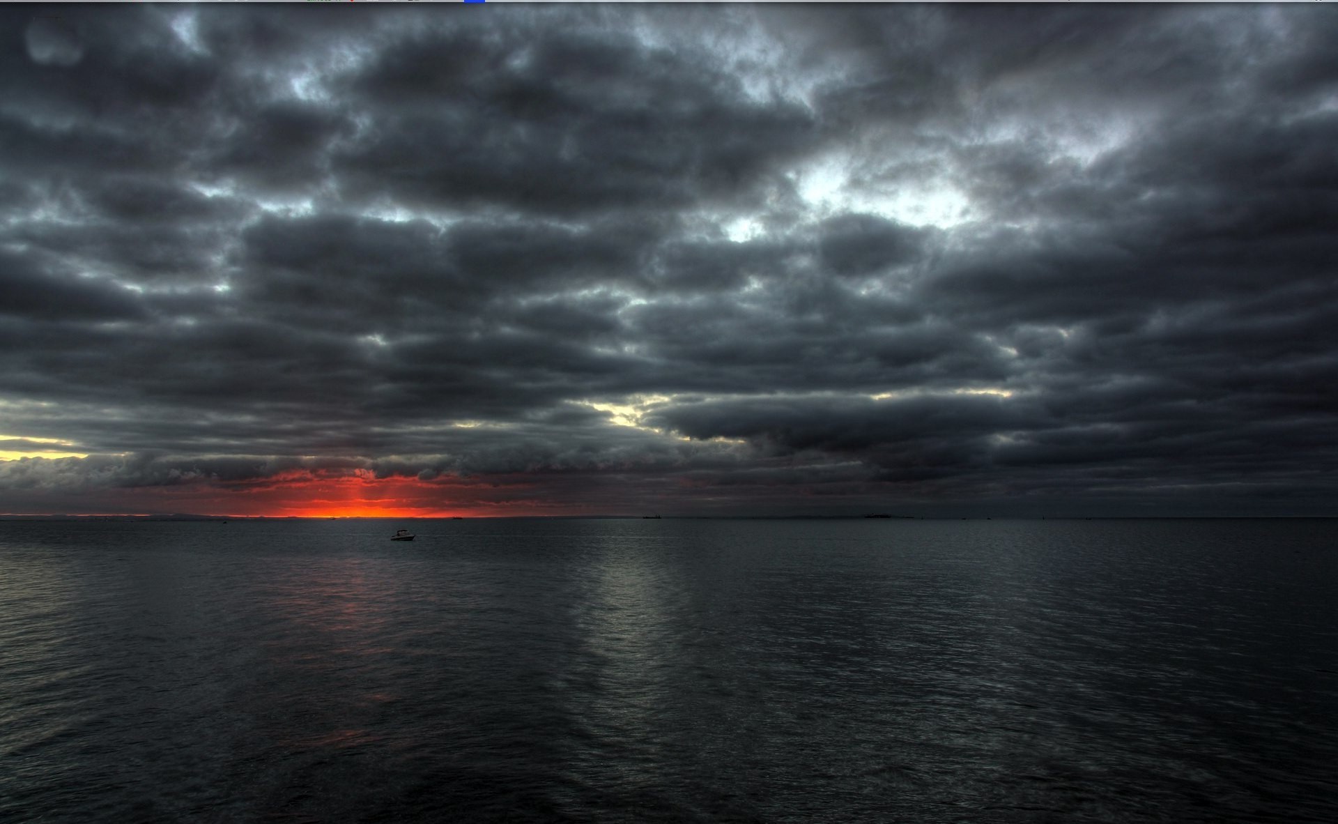 सूर्यास्त पानी तूफान शाम गोधूलि बेला भोर आकाश सूरज समुद्र सागर बारिश नाटकीय परिदृश्य परिदृश्य समुद्र तट