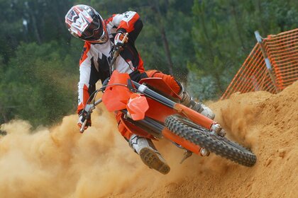 मोटोक्रॉस ऑफ-रोड। रेत के टीले